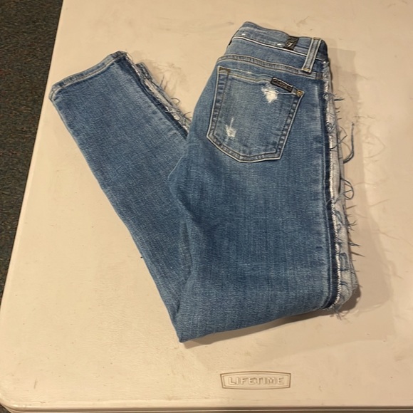 NWOT 7FAM TWO-TONED SKINNIES WITH SIDE FRAYING!! - Picture 2 of 10